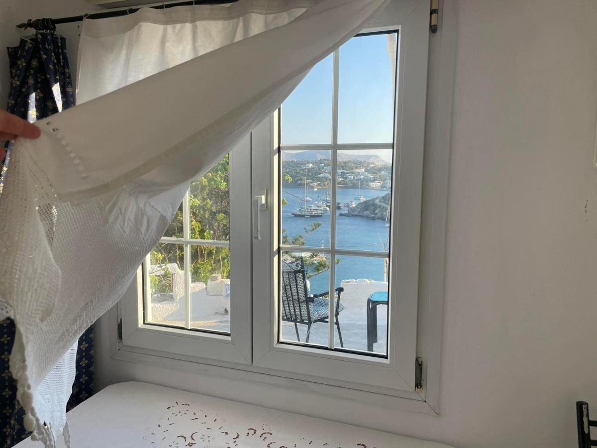 Sweet Home With Two Beds -One Single Room- With Beautiful View! Agia Marina  Exterior foto